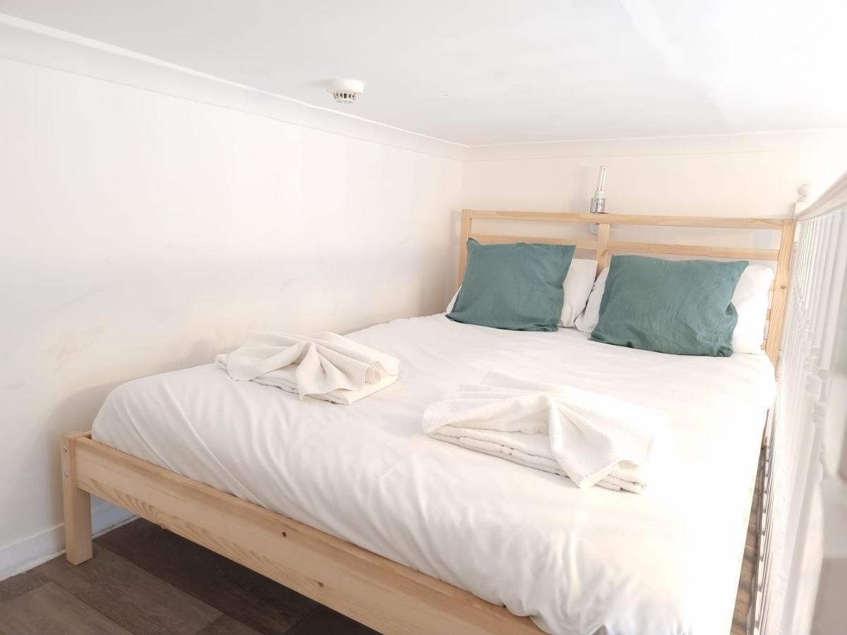 F8-Mezzanine 1St Floor Flat Fits 3 Near Paddington Apartamento Londres Exterior foto